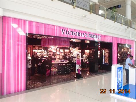 victoria secret in dubai airport.